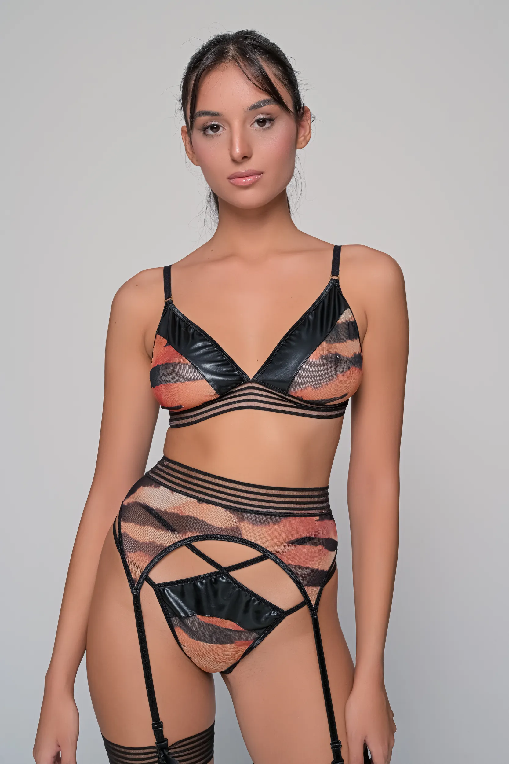 sexy-esorouxa-Σετ-Εσωρούχων-Τιγρέ-2-2-2 Σετ-Εσωρούχων-Τιγρέ